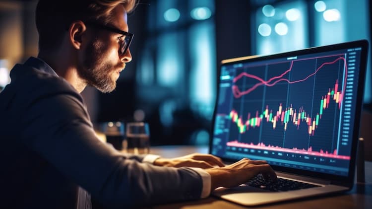 CSPX vs IWDA: A Comprehensive Comparison of ETFs